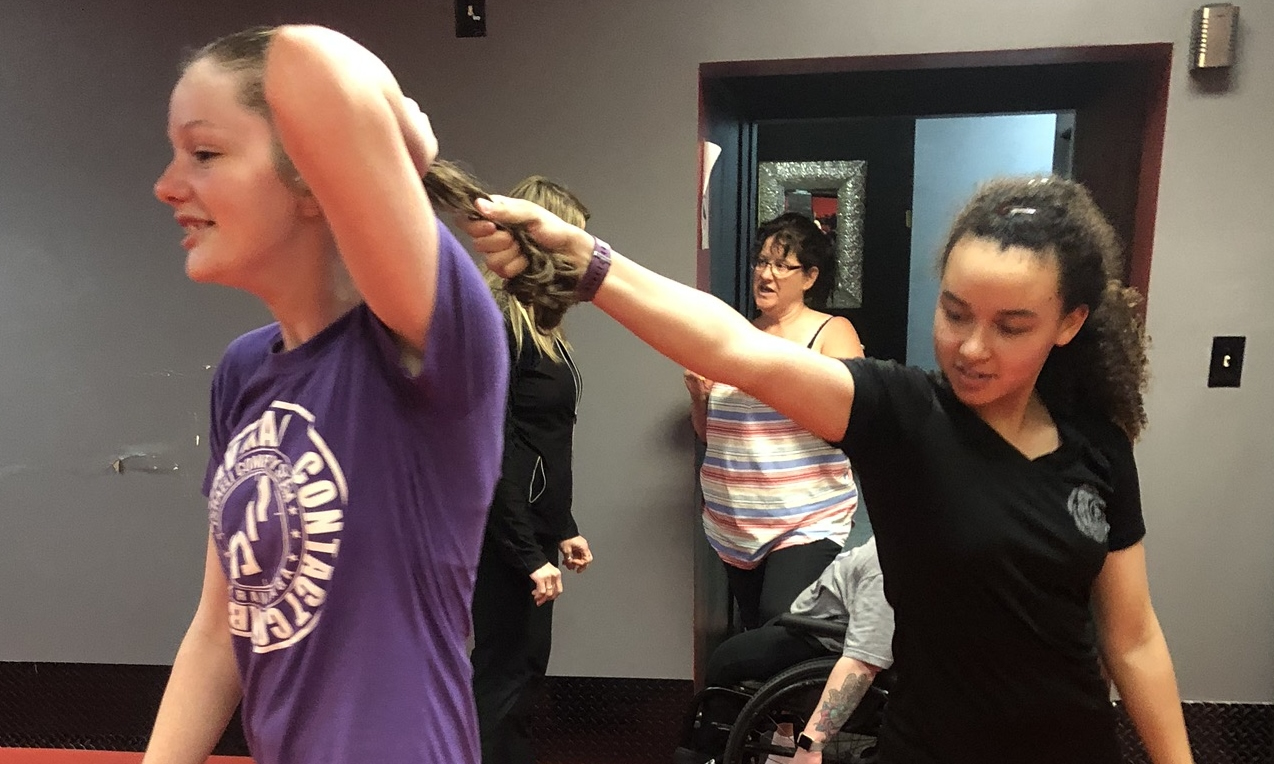 Women’s self-defense gallery image 27