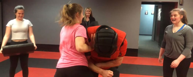 Women’s self-defense gallery image 34